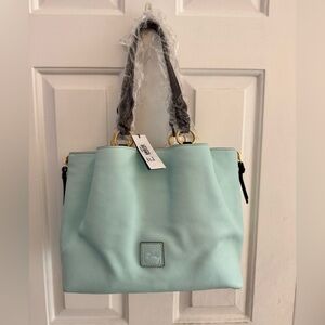 Dooney & Bourke Large Zip Barlow
